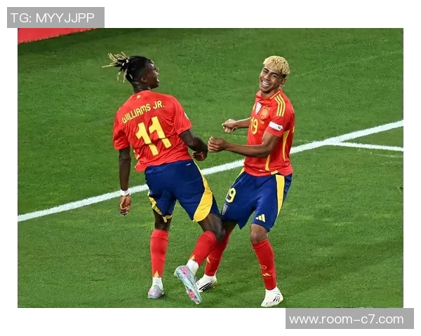 好兄弟阿什拉夫年度最佳投票揭晓姆巴佩登贝莱与拉菲尼亚争夺桂冠 好兄弟阿什拉夫年度最佳投票揭晓姆巴佩登贝莱与拉菲尼亚争夺桂冠