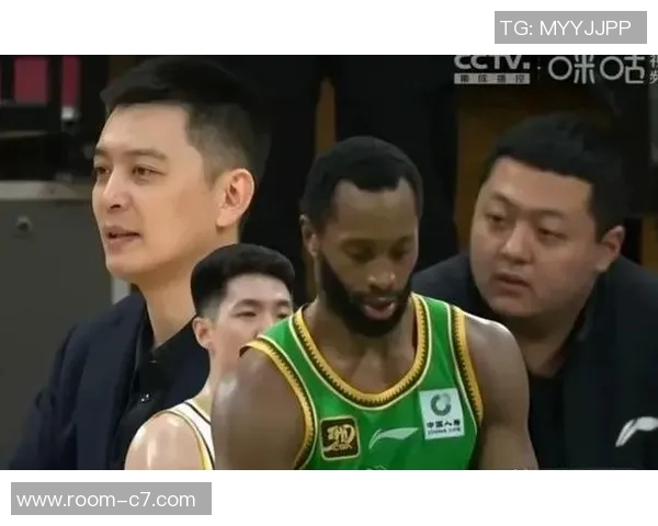 辽宁男篮调整阵容杰隆布朗与奥利弗注册取消亨特成功加盟