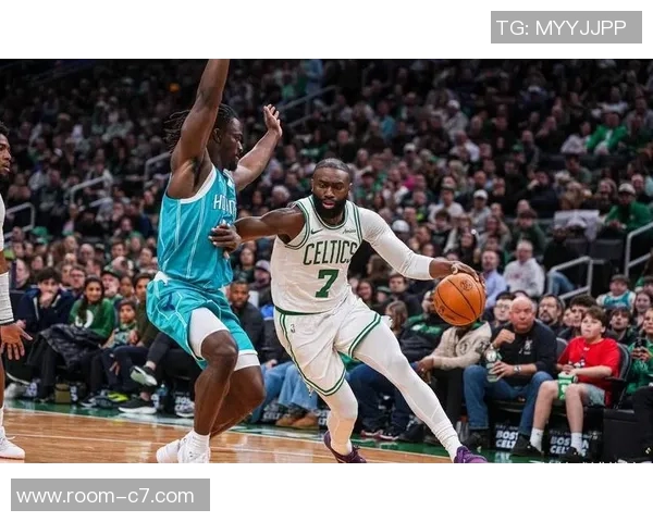 小卡全力以赴41分钟贡献24分9板4助攻并创全队抢断纪录