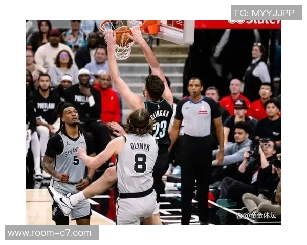 卡马拉全能表现助力球队胜利11投5中贡献13分7篮板3助攻2抢断1盖帽正负值5